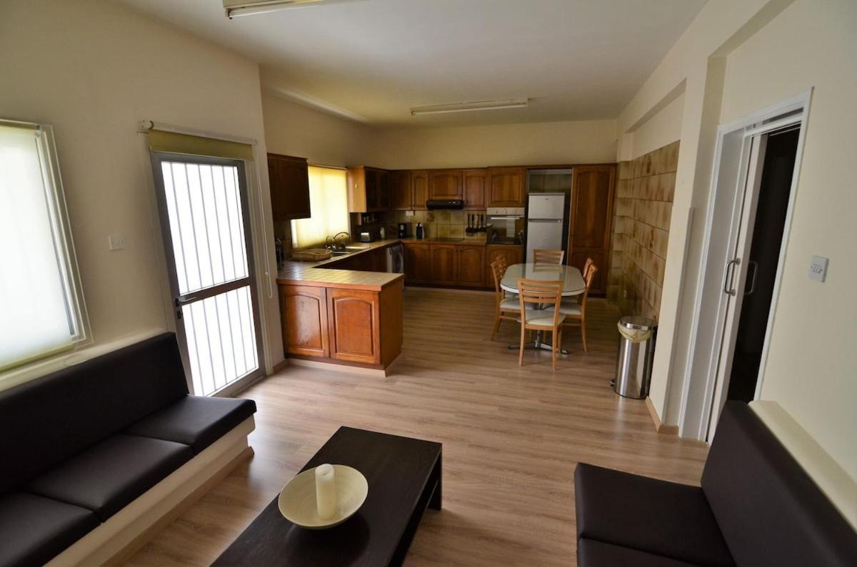 Central, Renovated, Fully Equipped, Spacious 3Bd Strovolos Zewnętrze zdjęcie