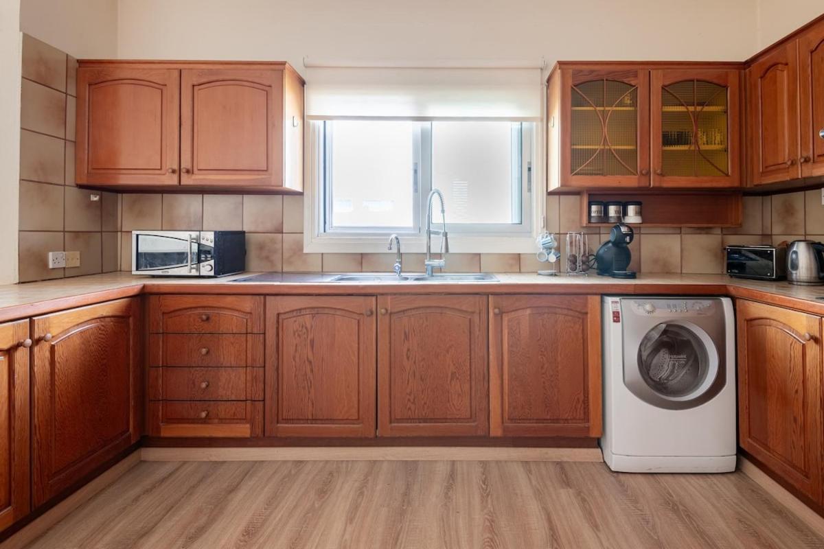 Central, Renovated, Fully Equipped, Spacious 3Bd Strovolos Zewnętrze zdjęcie